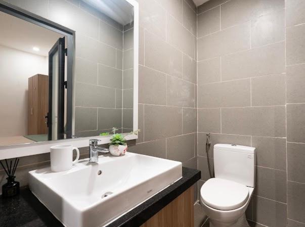 Our Homestay Free Laundry Хошимин Экстерьер фото